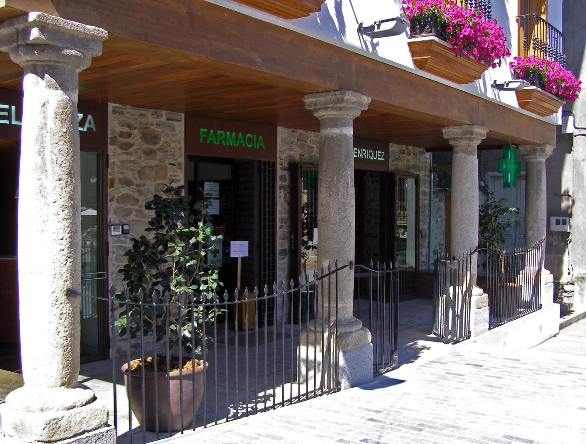 Plaza Mayor Villafranca Del Bierzo Bagian luar foto